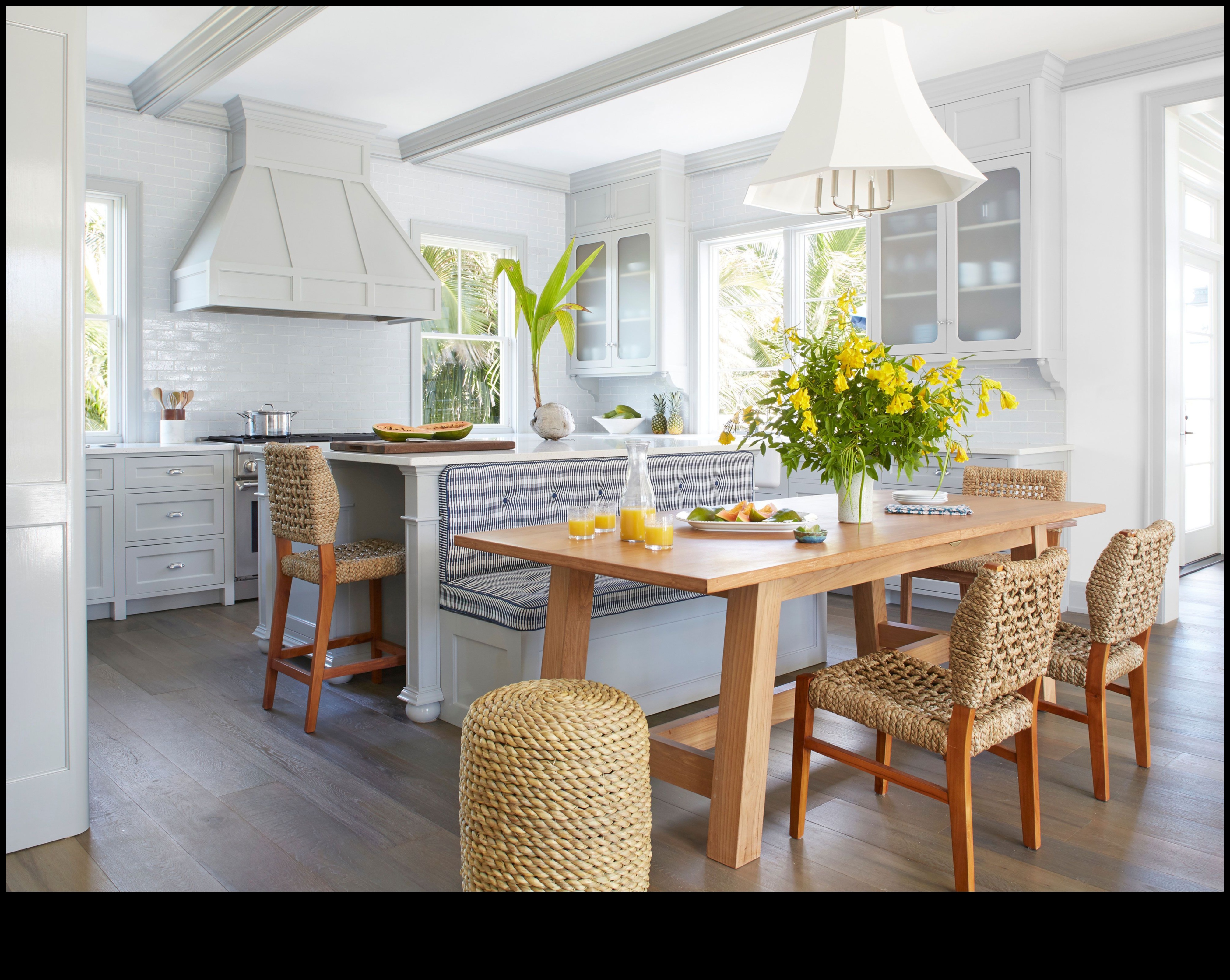 Vai varat ieteikt veidus, kā panākt piekrastes virtuves dekoru ar budžetu?