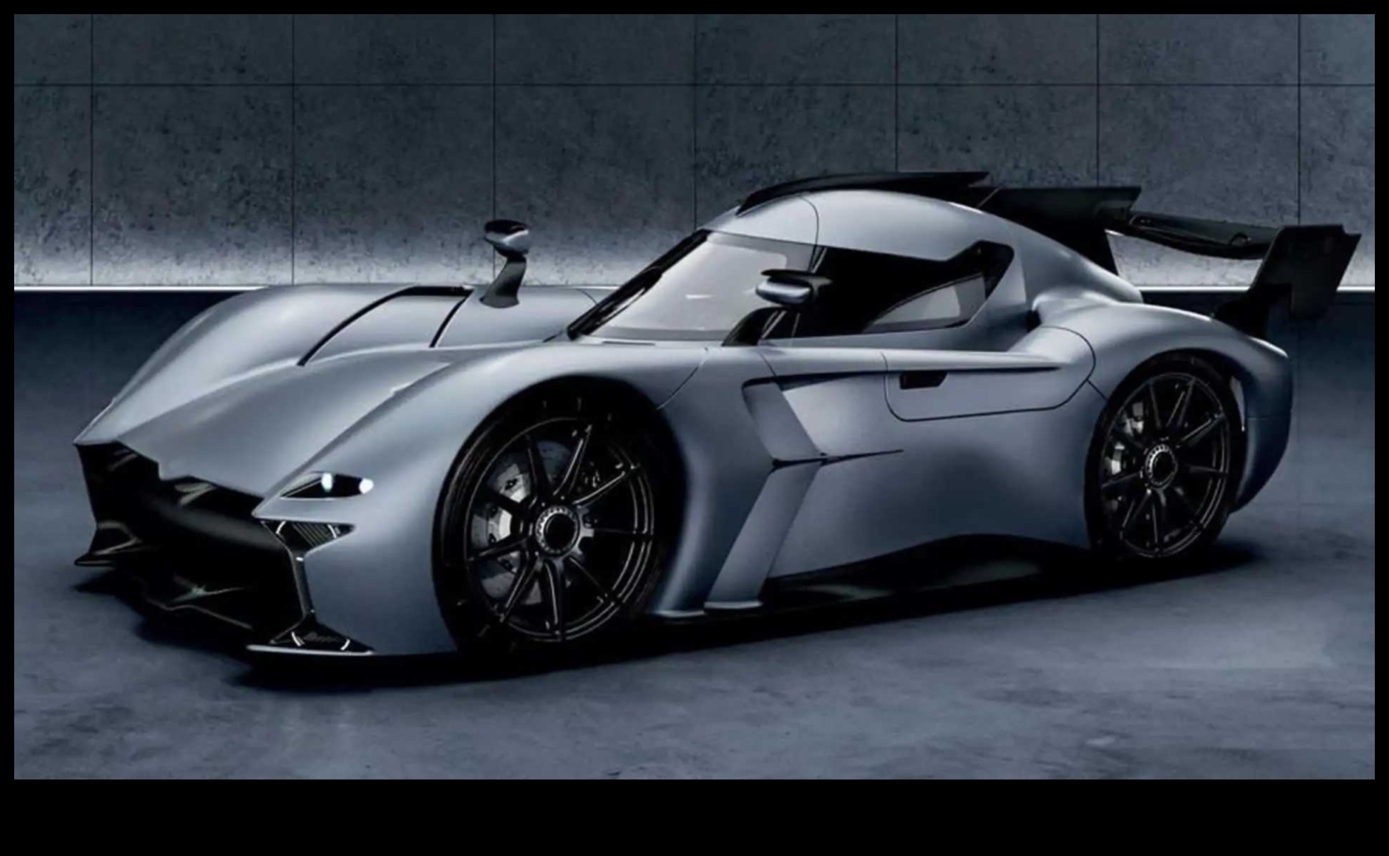 No nulles līdz sešdesmit simfonijai: Harmoniskais sporta auto paātrinājuma pieplūdums