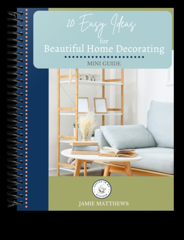 Romantisks guļamistabas dekors mājīgai atmosfērai