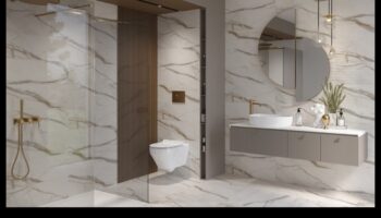 Kādi ir daži stilīgi veidi, kā izmantot marmoru mūsdienu vannas istabas dizainā?